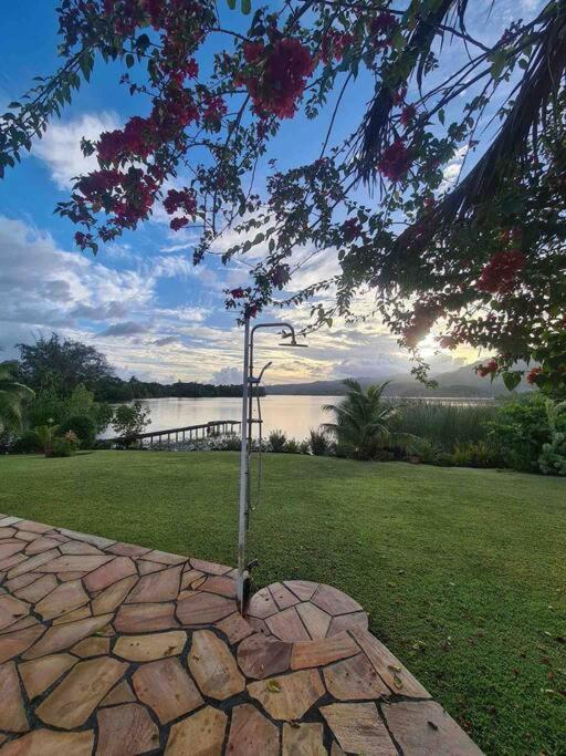 Te Mana Lodge Taravao Exterior foto